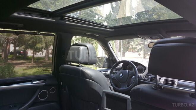BMW X5 M 2011, 80,000 km - 4.4 l - Bakı