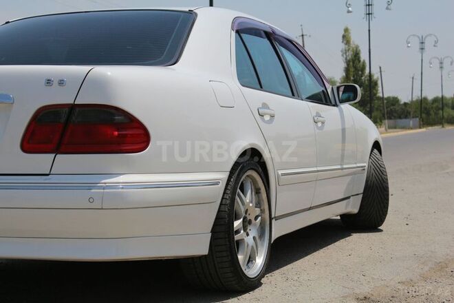 Mercedes E 320 2000, 150,000 km - 3.2 l - Bakı