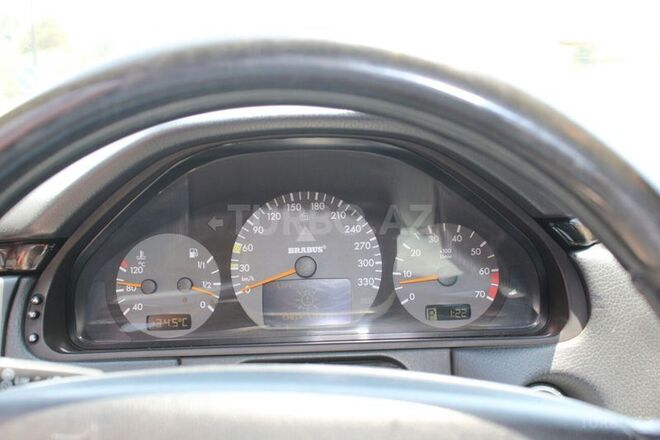 Mercedes E 320 2000, 150,000 km - 3.2 l - Bakı