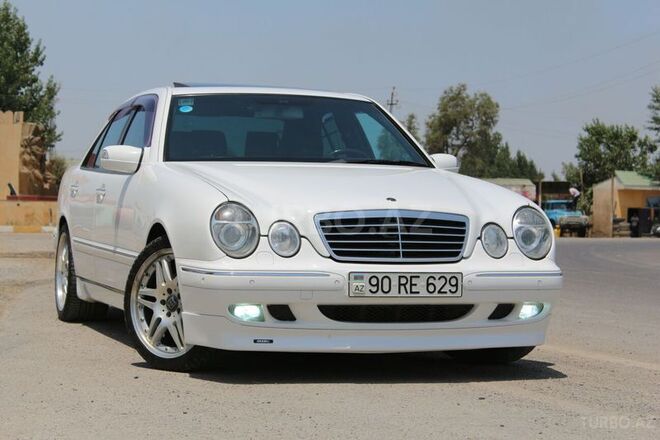 Mercedes E 320 2000, 150,000 km - 3.2 l - Bakı