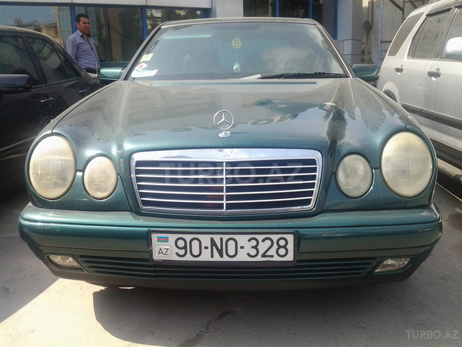Mercedes E 230 1997, 317,000 km - 2.3 l - Bakı