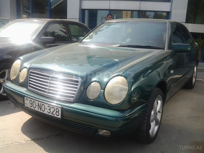 Mercedes E 230 1997, 317,000 km - 2.3 l - Bakı