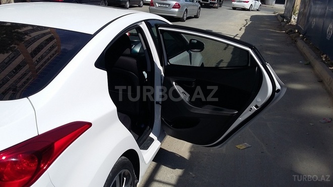 Hyundai Elantra 2012, 106,000 km - 1.8 l - Bakı