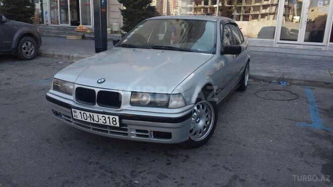 BMW 318 1994, 270,000 km - 1.8 l - Bakı
