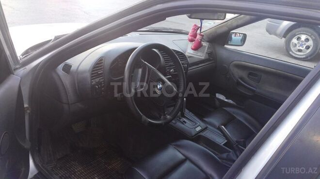 BMW 318 1994, 270,000 km - 1.8 l - Bakı
