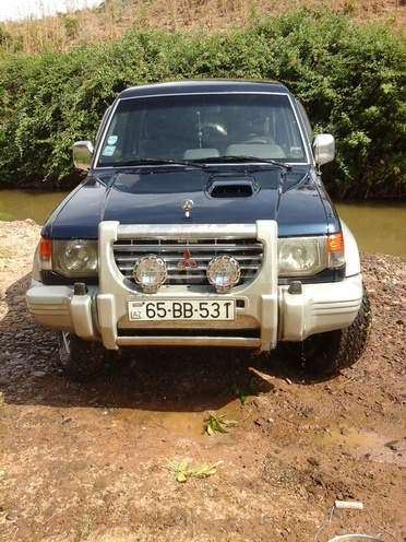 Mitsubishi Pajero 1995, 300,000 km - 0.6 l - Bakı