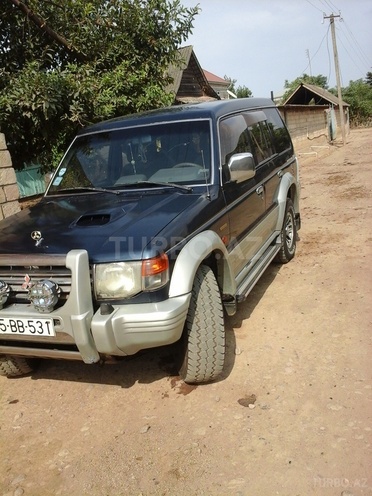 Mitsubishi Pajero 1995, 300,000 km - 0.6 l - Bakı