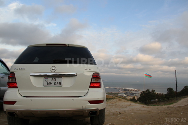 Mercedes ML 350 2009, 74,000 km - 0.4 l - Bakı