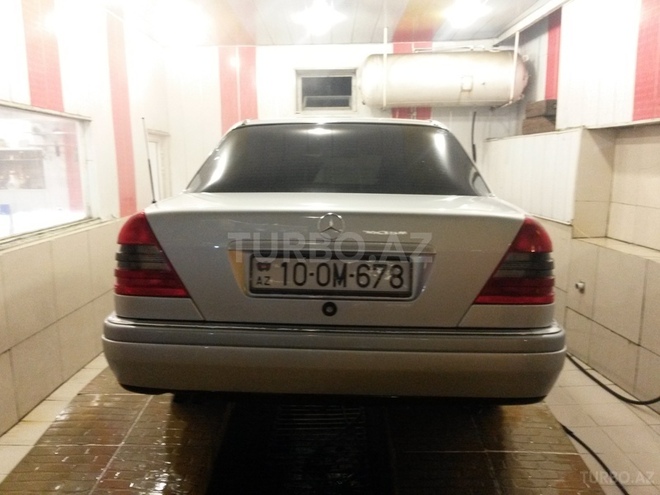 Mercedes C 220 1994, 213,000 km - 2.2 l - Bakı