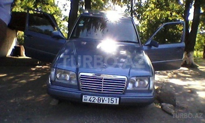 Mercedes E 200 1990, 270,978 km - 0.2 l - Bakı