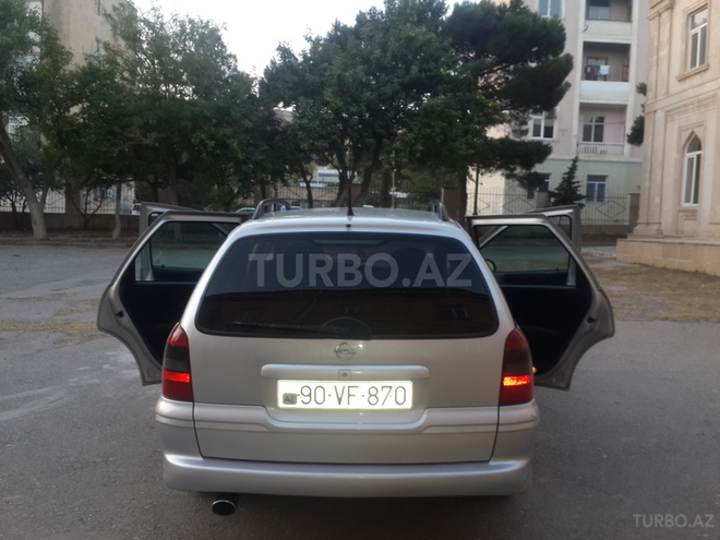 Opel Vectra 2001, 300,000 km - 1.6 l - Bakı