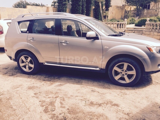 Mitsubishi Outlander 2008, 80,000 km - 3.0 л - Bakı