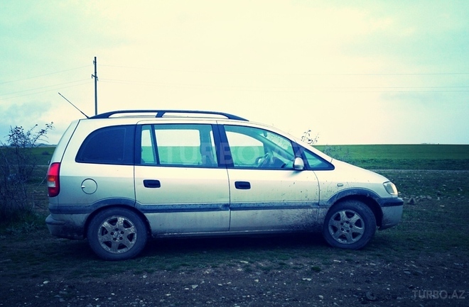 Opel Zafira 1999, 330,000 km - 1.8 л - Bakı