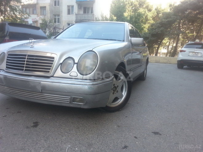 Mercedes E 280 1997, 29,645 km - 2.8 l - Bakı