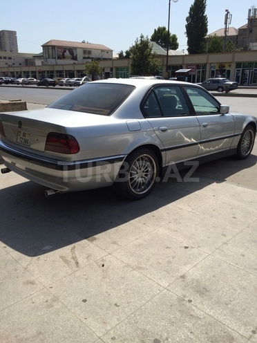 BMW 735 2001, 236,000 km - 3.5 l - Bakı