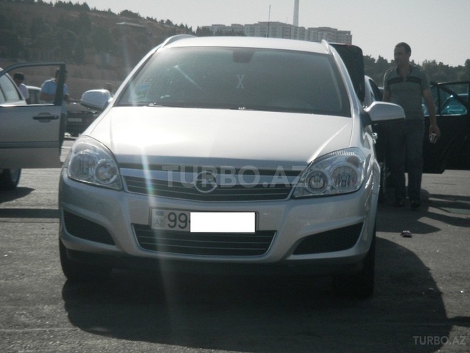 Opel Astra 2008, 180,000 km - 1.9 l - Bakı