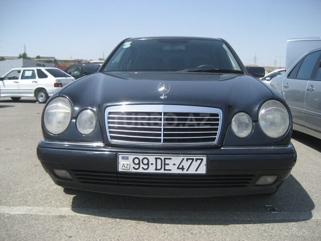 Mercedes E 220 1999, 200,000 km - 2.2 l - Bakı