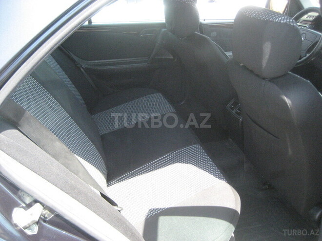 Mercedes E 220 1999, 200,000 km - 2.2 l - Bakı