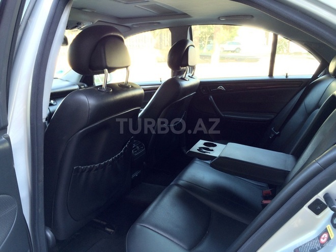 Mercedes C 240 2003, 132,000 km - 2.4 л - Bakı