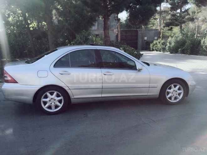 Mercedes C 240 2003, 132,000 km - 2.4 л - Bakı