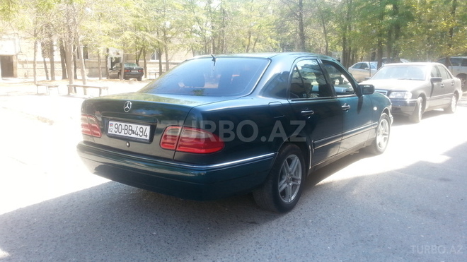 Mercedes E 230 1996, 270,000 km - 2.3 l - Bakı