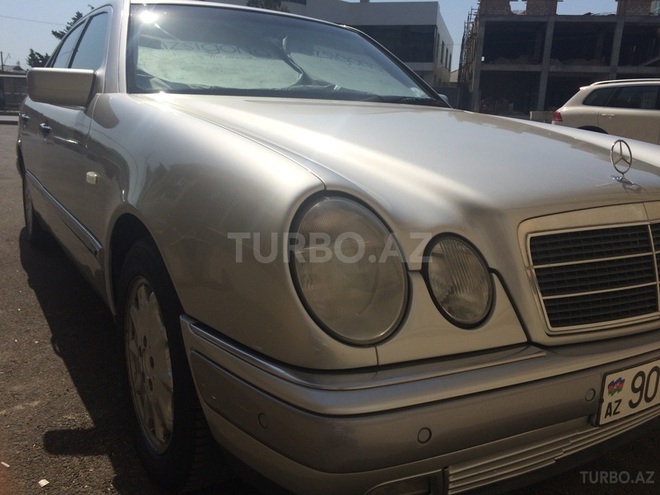 Mercedes E 320 1997, 325,523 km - 3.2 l - Bakı