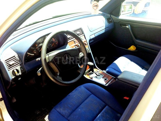 Mercedes C 180 1996, 279,900 km - 1.8 l - Bakı