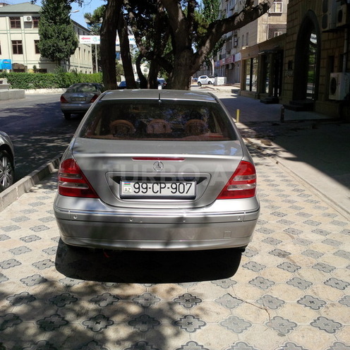 Mercedes C 180 2003, 215,000 km - 1.8 l - Bakı