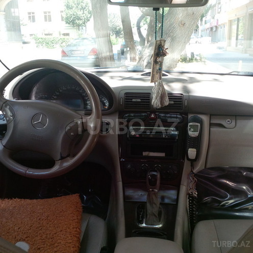 Mercedes C 180 2003, 215,000 km - 1.8 l - Bakı