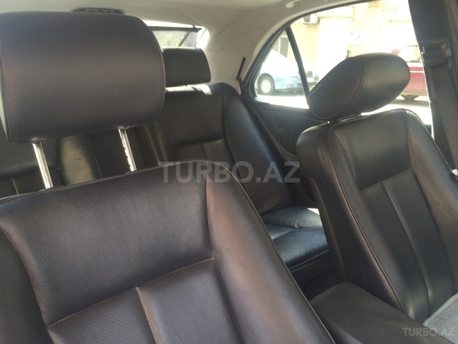 Mercedes E 280 1999, 219,000 km - 2.8 l - Bakı
