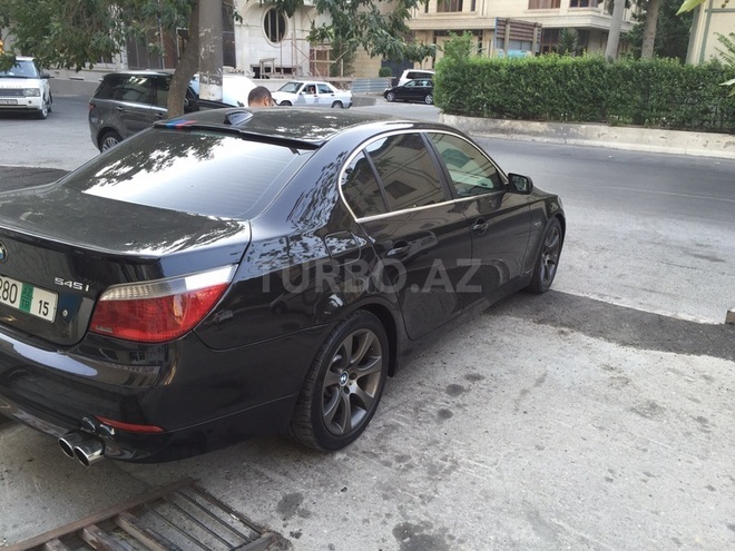 BMW 545 2005, 153,000 km - 4.4 l - Bakı