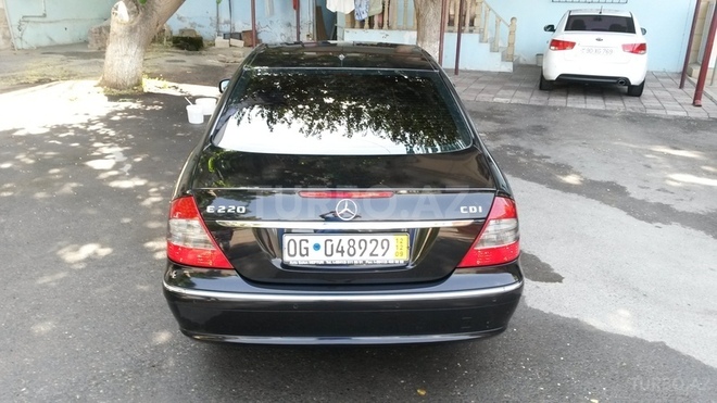 Mercedes E 220 2007, 145,000 km - 2.2 l - Bakı