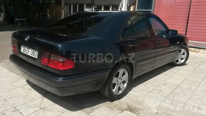 Mercedes E 220 1999, 385,400 km - 2.2 л - Bakı