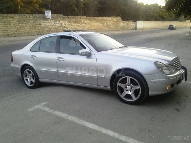 Mercedes E 240 2002, 221,328 km - 2.6 l - Bakı