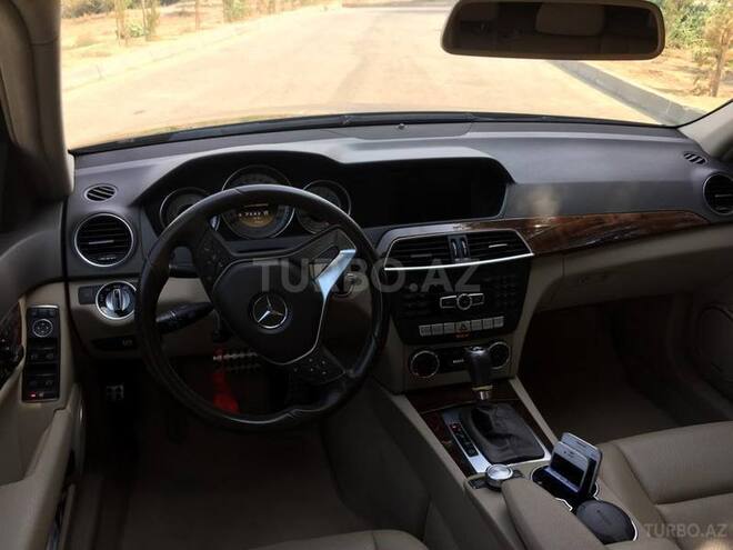 Mercedes C 300 2012, 47,000 km - 3.0 l - Bakı