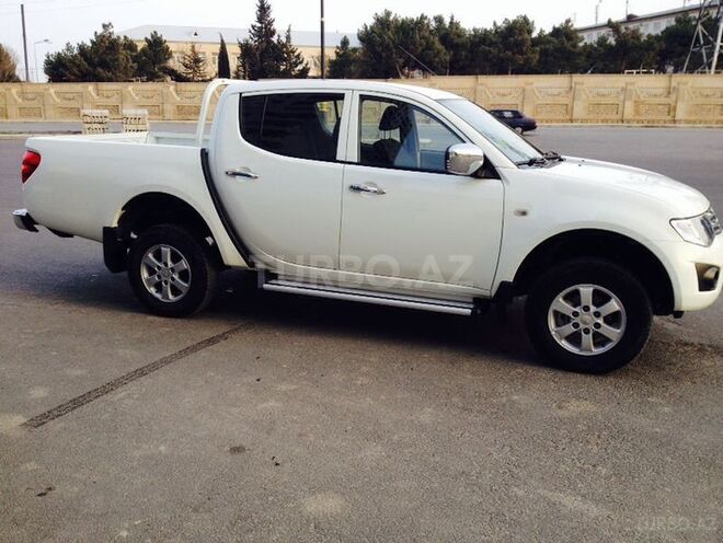 Mitsubishi L200 2013, 76,000 km - 2.5 л - Bakı