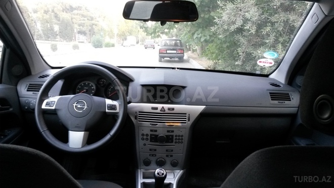 Opel Astra 2011, 90,702 km - 1.6 l - Bakı