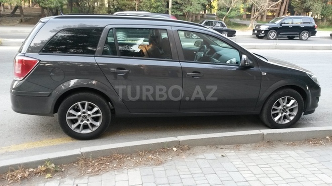 Opel Astra 2011, 90,702 km - 1.6 l - Bakı