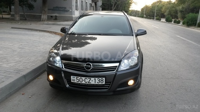 Opel Astra 2011, 90,702 km - 1.6 l - Bakı