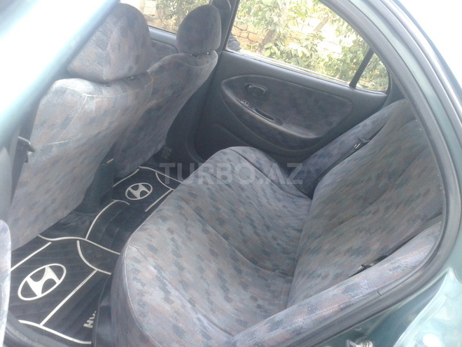 Hyundai Elantra 1995, 280,000 km - 1.6 л - Bakı