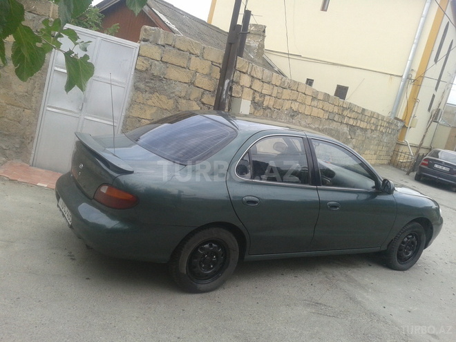 Hyundai Elantra 1995, 280,000 km - 1.6 л - Bakı