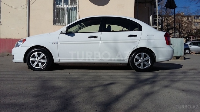 Hyundai Accent 2009, 152,000 km - 1.4 л - Bakı