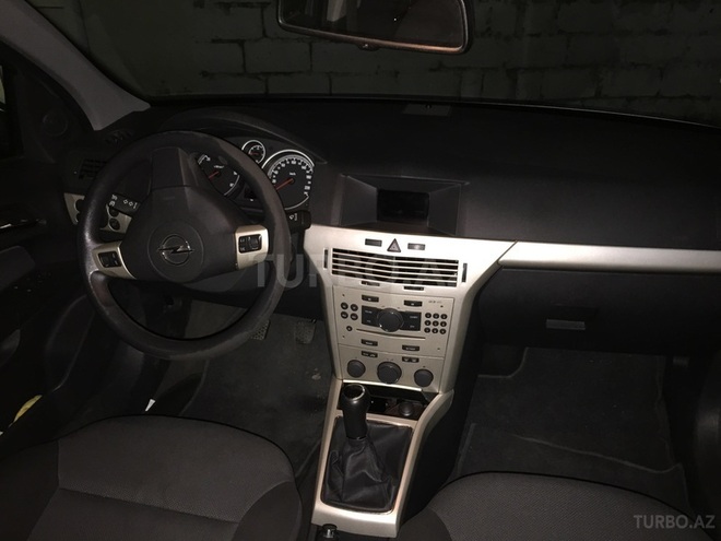 Opel Astra 2007, 187,000 km - 0.7 л - Bakı