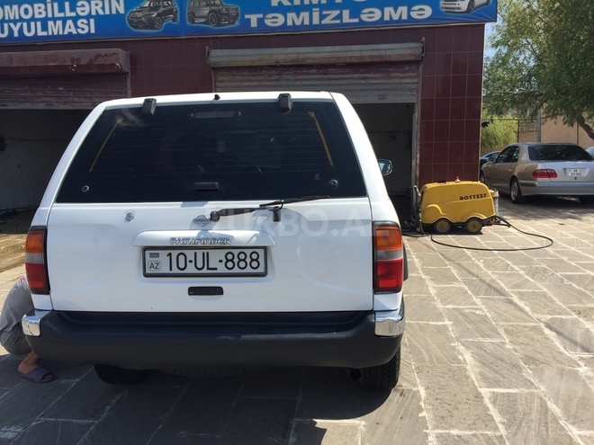 Nissan Pathfinder 2000, 285,000 km - 3.3 l - Bakı