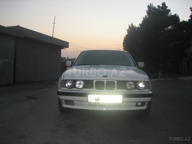 BMW 520 1992, 245,000 km - 2.0 л - Bakı