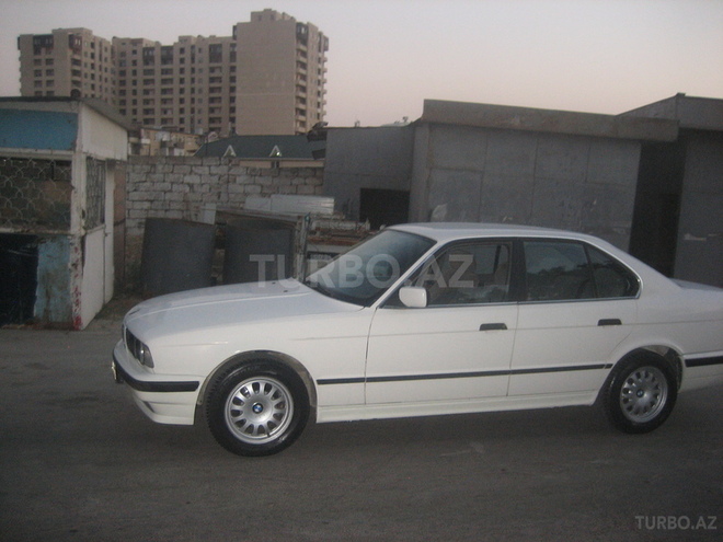 BMW 520 1992, 245,000 km - 2.0 л - Bakı
