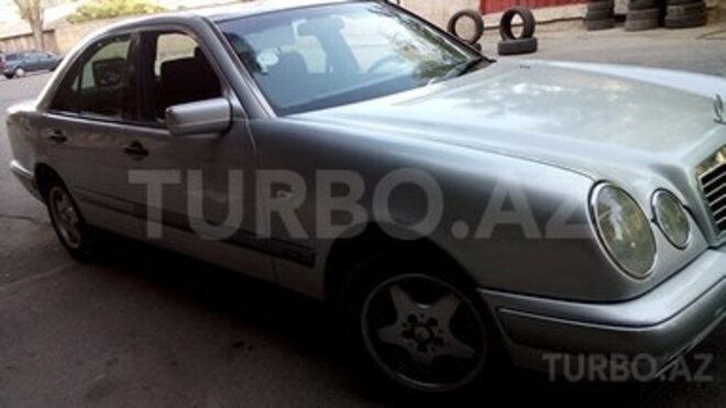 Mercedes E 230 1996, 270,000 km - 0.2 l - Bakı