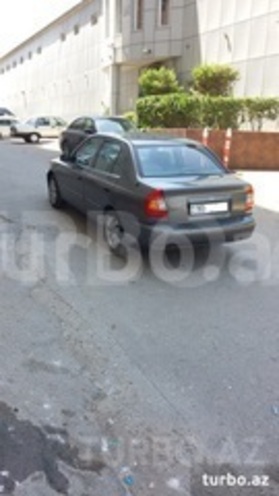Hyundai Accent 2001, 18,000 km - 0.2 l - Bakı