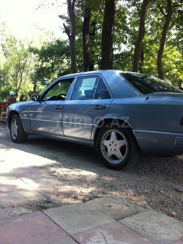 Mercedes E 200 1990, 315,000 km - 2.0 l - Bakı