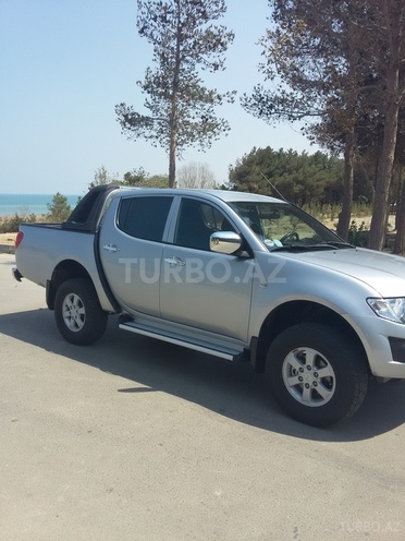 Mitsubishi L200 2014, 46,000 km - 2.5 l - Bakı